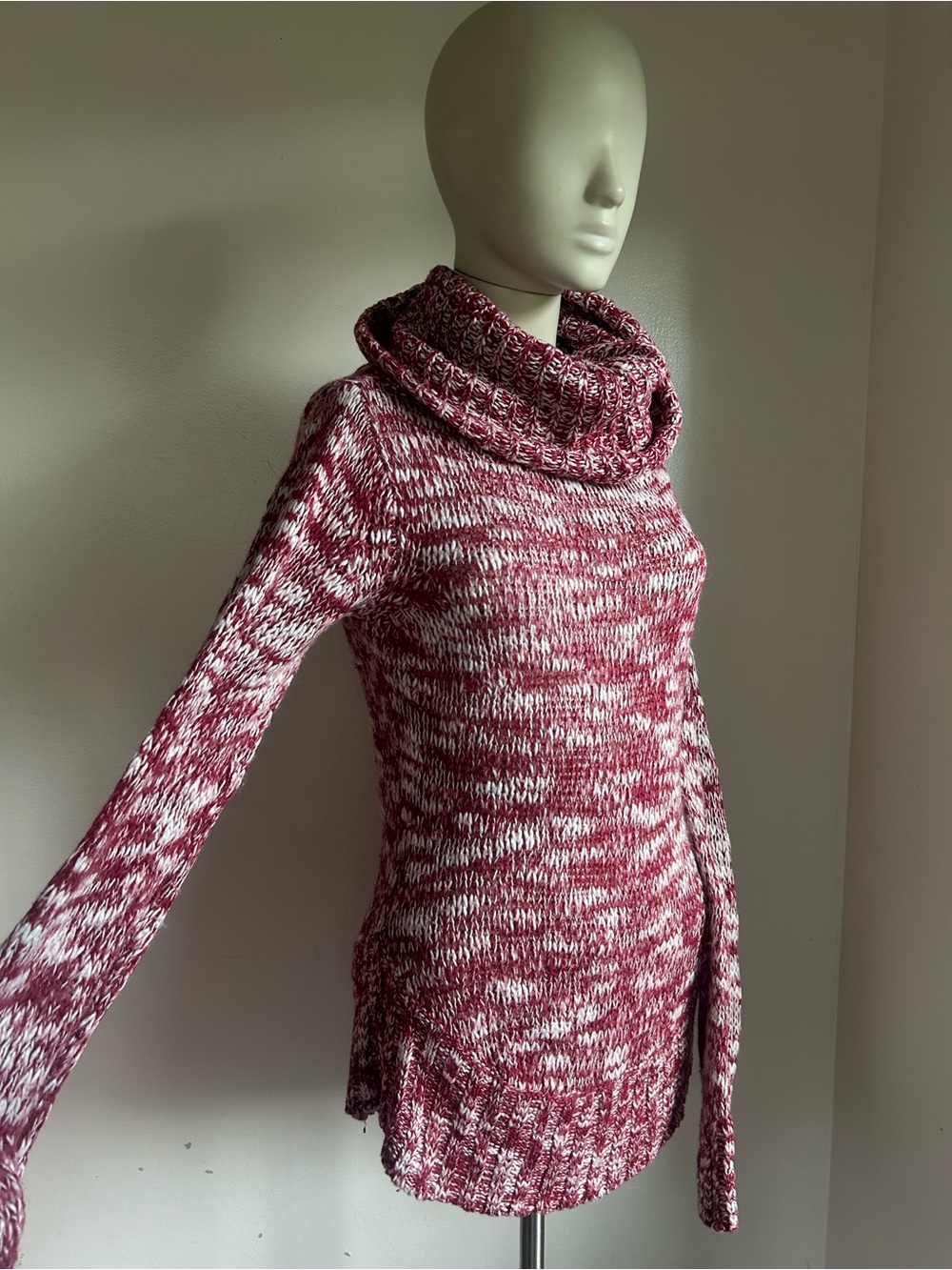 derek heart L Marled Red and White Cowl Neck Women's Sweater